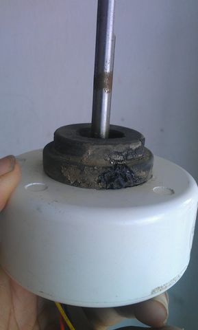 motor con goma soporte dañado